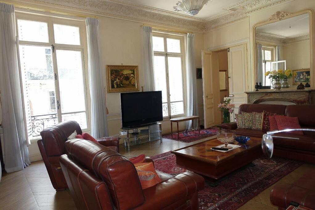 Apartment Monceau/villiers : Magnifique 6p *