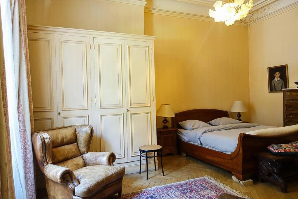 Monceau/villiers : Magnifique 6p Apartment *
